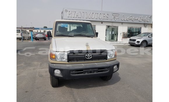 Buy Import Toyota Land Cruiser Beige Car in Import - Dubai in Andijon Buy Import Toyota Land Cruiser Beige Car in Import - Dubai in Andijon