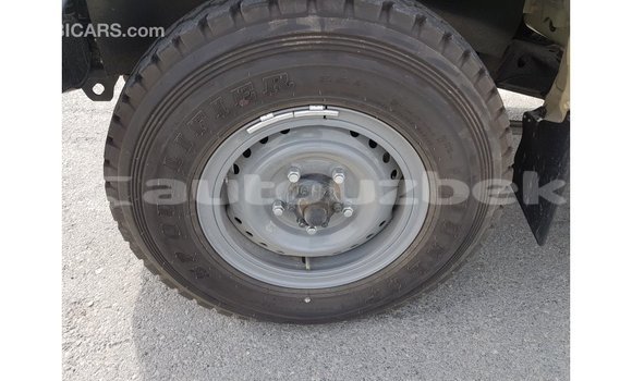 Buy Import Toyota Land Cruiser Beige Car in Import - Dubai in Andijon Buy Import Toyota Land Cruiser Beige Car in Import - Dubai in Andijon