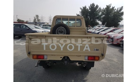 Buy Import Toyota Land Cruiser Beige Car in Import - Dubai in Andijon Buy Import Toyota Land Cruiser Beige Car in Import - Dubai in Andijon