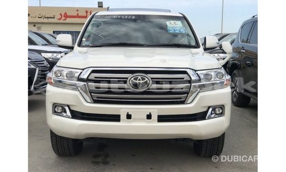 Buy Import Toyota Land Cruiser White Car in Import - Dubai in Andijon Buy Import Toyota Land Cruiser White Car in Import - Dubai in Andijon