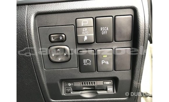 Buy Import Toyota Land Cruiser White Car in Import - Dubai in Andijon Buy Import Toyota Land Cruiser White Car in Import - Dubai in Andijon