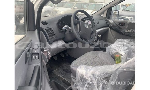 Buy Import Hyundai Cargo White Car in Import - Dubai in Andijon Buy Import Hyundai Cargo White Car in Import - Dubai in Andijon