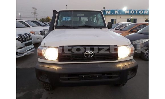 Buy Import Toyota Land Cruiser White Car in Import - Dubai in Andijon Buy Import Toyota Land Cruiser White Car in Import - Dubai in Andijon