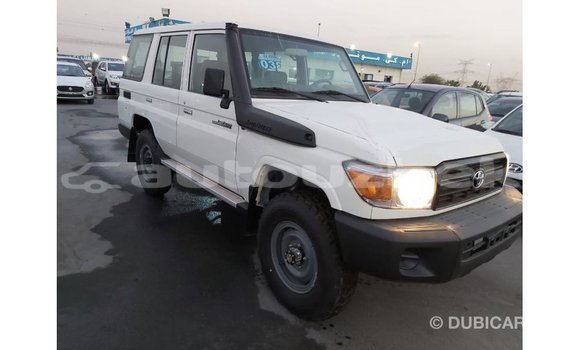 Buy Import Toyota Land Cruiser White Car in Import - Dubai in Andijon Buy Import Toyota Land Cruiser White Car in Import - Dubai in Andijon