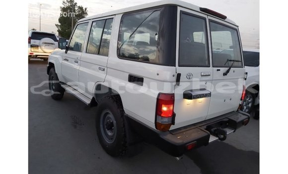 Buy Import Toyota Land Cruiser White Car in Import - Dubai in Andijon Buy Import Toyota Land Cruiser White Car in Import - Dubai in Andijon