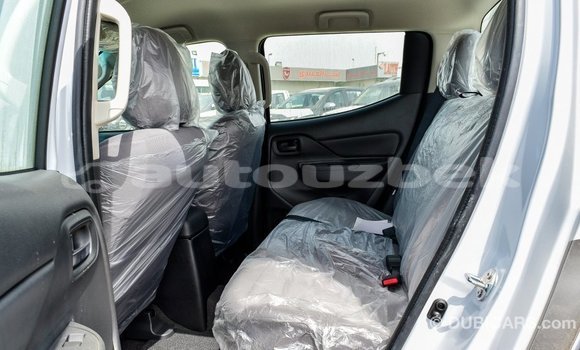 Buy Import Mitsubishi L200 White Car in Import - Dubai in Andijon Buy Import Mitsubishi L200 White Car in Import - Dubai in Andijon