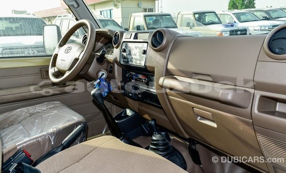 Buy Import Toyota Land Cruiser Beige Car in Import - Dubai in Andijon Buy Import Toyota Land Cruiser Beige Car in Import - Dubai in Andijon