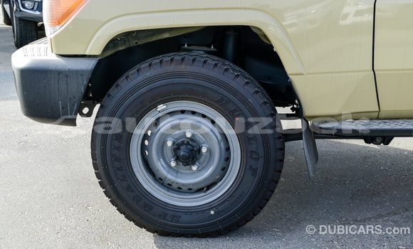 Buy Import Toyota Land Cruiser Beige Car in Import - Dubai in Andijon Buy Import Toyota Land Cruiser Beige Car in Import - Dubai in Andijon