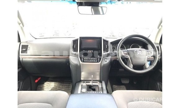 Buy Import Toyota Land Cruiser White Car in Import - Dubai in Andijon Buy Import Toyota Land Cruiser White Car in Import - Dubai in Andijon