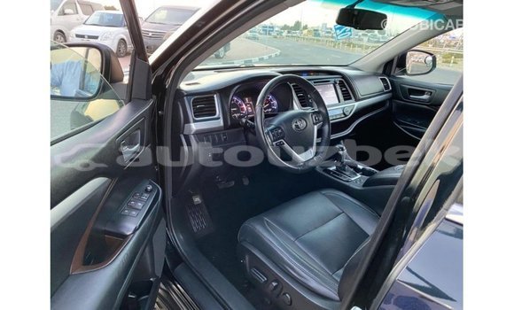 Buy Import Toyota Highlander Black Car in Import - Dubai in Andijon Buy Import Toyota Highlander Black Car in Import - Dubai in Andijon