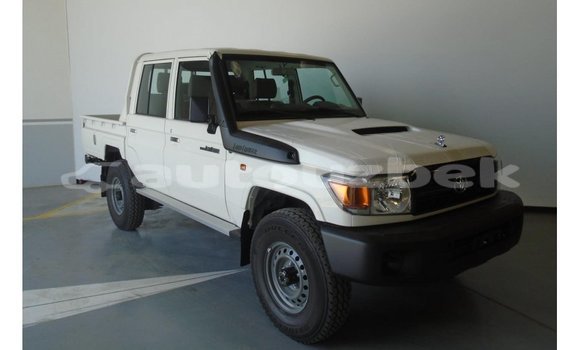 Buy Import Toyota Land Cruiser White Car in Import - Dubai in Andijon Buy Import Toyota Land Cruiser White Car in Import - Dubai in Andijon