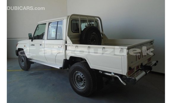 Buy Import Toyota Land Cruiser White Car in Import - Dubai in Andijon Buy Import Toyota Land Cruiser White Car in Import - Dubai in Andijon