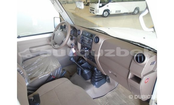 Buy Import Toyota Land Cruiser White Car in Import - Dubai in Andijon Buy Import Toyota Land Cruiser White Car in Import - Dubai in Andijon