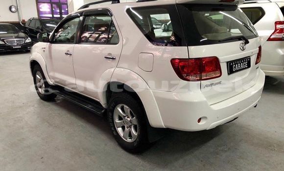 Buy Used Toyota Fortuner White Car in Tashkent in Toskent Buy Used Toyota Fortuner White Car in Tashkent in Toskent