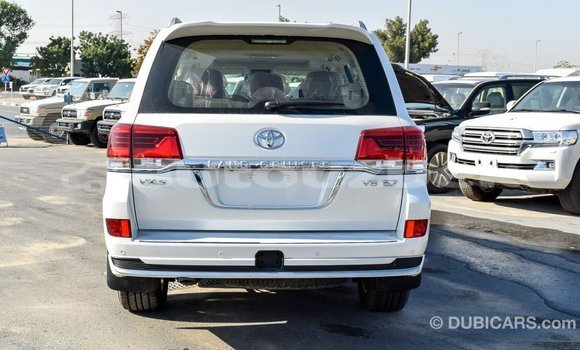 Buy Import Toyota Land Cruiser White Car in Import - Dubai in Andijon Buy Import Toyota Land Cruiser White Car in Import - Dubai in Andijon