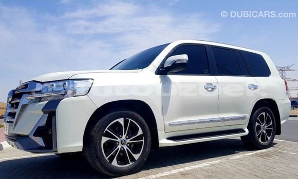 Buy Import Toyota Land Cruiser White Car in Import - Dubai in Andijon Buy Import Toyota Land Cruiser White Car in Import - Dubai in Andijon