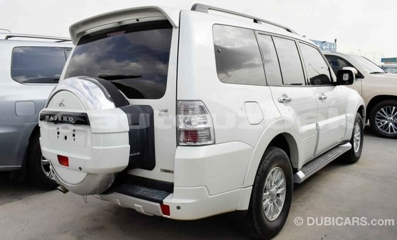 Buy Import Mitsubishi Pajero White Car in Import - Dubai in Andijon Buy Import Mitsubishi Pajero White Car in Import - Dubai in Andijon