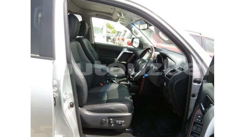 Big with watermark toyota prado andijon import dubai 3065