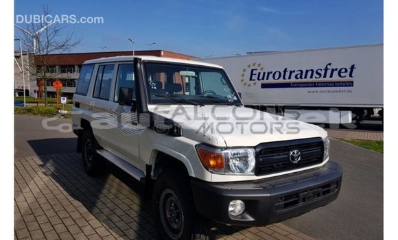 Buy Import Toyota Land Cruiser White Car in Import - Dubai in Andijon Buy Import Toyota Land Cruiser White Car in Import - Dubai in Andijon