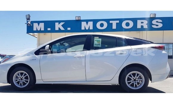 Buy Import Toyota Prius White Car in Import - Dubai in Andijon Buy Import Toyota Prius White Car in Import - Dubai in Andijon