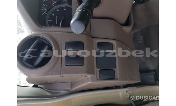 Buy Import Toyota Land Cruiser Beige Car in Import - Dubai in Andijon Buy Import Toyota Land Cruiser Beige Car in Import - Dubai in Andijon