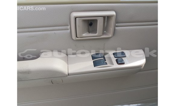 Buy Import Toyota Land Cruiser Beige Car in Import - Dubai in Andijon Buy Import Toyota Land Cruiser Beige Car in Import - Dubai in Andijon