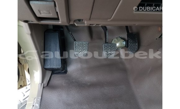 Buy Import Toyota Land Cruiser Beige Car in Import - Dubai in Andijon Buy Import Toyota Land Cruiser Beige Car in Import - Dubai in Andijon