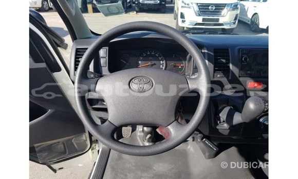 Buy Import Toyota Hiace White Car in Import - Dubai in Andijon Buy Import Toyota Hiace White Car in Import - Dubai in Andijon