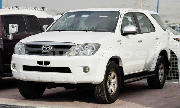 Buy Import Toyota Fortuner White Car in Import - Dubai in Andijon Buy Import Toyota Fortuner White Car in Import - Dubai in Andijon