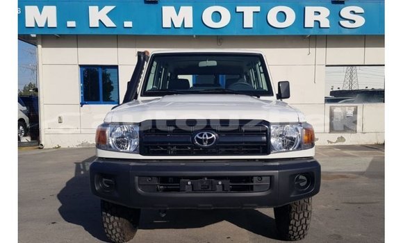 Buy Import Toyota Land Cruiser White Car in Import - Dubai in Andijon Buy Import Toyota Land Cruiser White Car in Import - Dubai in Andijon
