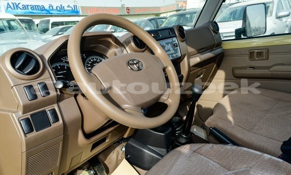 Buy Import Toyota Land Cruiser Beige Car in Import - Dubai in Andijon Buy Import Toyota Land Cruiser Beige Car in Import - Dubai in Andijon