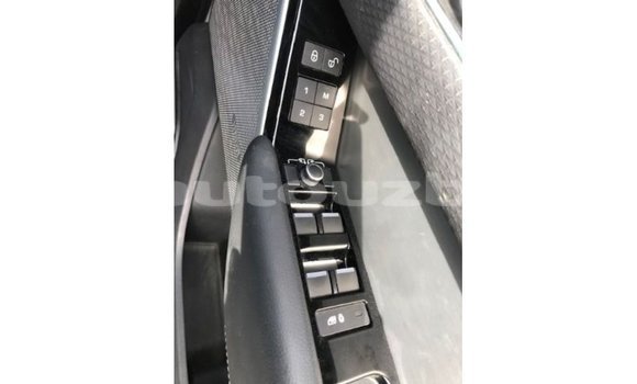 Buy Import Land Rover Range Rover White Car in Import - Dubai in Andijon Buy Import Land Rover Range Rover White Car in Import - Dubai in Andijon