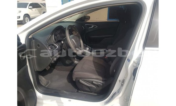 Buy Import Chrysler 200 White Car in Import - Dubai in Andijon Buy Import Chrysler 200 White Car in Import - Dubai in Andijon