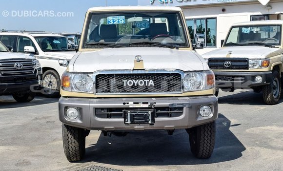 Buy Import Toyota Land Cruiser Beige Car in Import - Dubai in Andijon Buy Import Toyota Land Cruiser Beige Car in Import - Dubai in Andijon