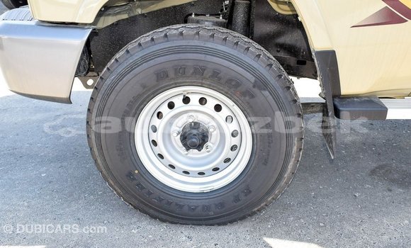 Buy Import Toyota Land Cruiser Beige Car in Import - Dubai in Andijon Buy Import Toyota Land Cruiser Beige Car in Import - Dubai in Andijon