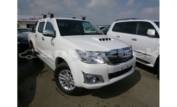 Buy Import Toyota Hilux White Car in Import - Dubai in Andijon Buy Import Toyota Hilux White Car in Import - Dubai in Andijon