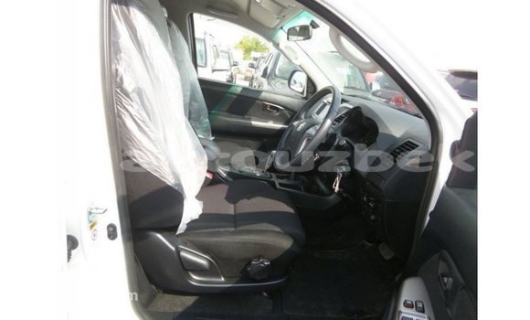 Buy Import Toyota Hilux White Car in Import - Dubai in Andijon Buy Import Toyota Hilux White Car in Import - Dubai in Andijon