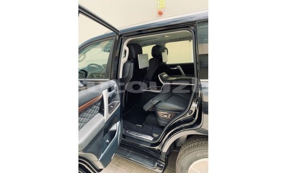 Buy Import Toyota Land Cruiser Black Car in Import - Dubai in Andijon Buy Import Toyota Land Cruiser Black Car in Import - Dubai in Andijon