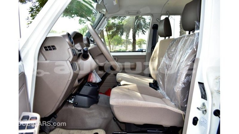 Big with watermark toyota land cruiser andijon import dubai 3190
