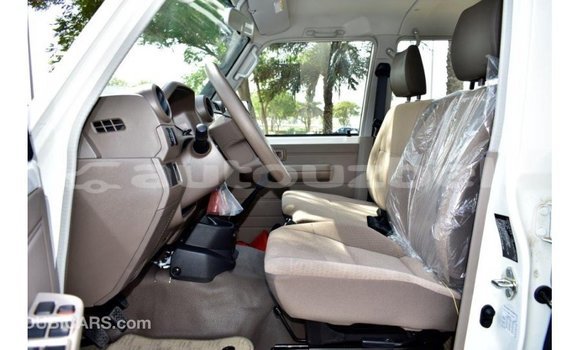 Buy Import Toyota Land Cruiser White Car in Import - Dubai in Andijon Buy Import Toyota Land Cruiser White Car in Import - Dubai in Andijon