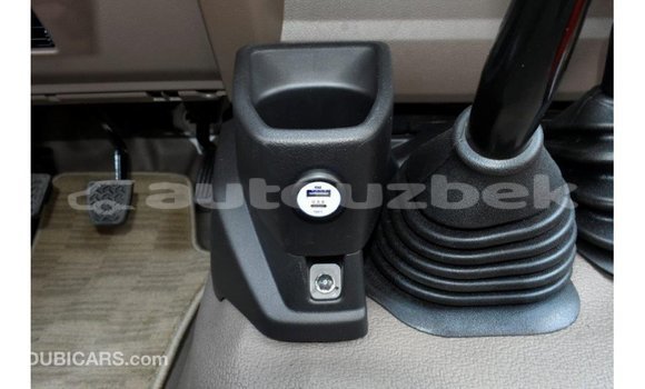 Buy Import Toyota Land Cruiser White Car in Import - Dubai in Andijon Buy Import Toyota Land Cruiser White Car in Import - Dubai in Andijon