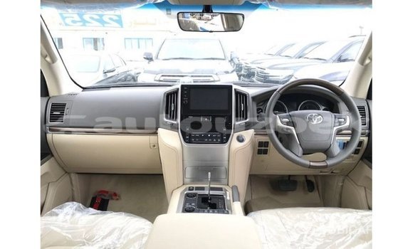Buy Import Toyota Land Cruiser White Car in Import - Dubai in Andijon Buy Import Toyota Land Cruiser White Car in Import - Dubai in Andijon