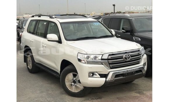 Buy Import Toyota Land Cruiser White Car in Import - Dubai in Andijon Buy Import Toyota Land Cruiser White Car in Import - Dubai in Andijon