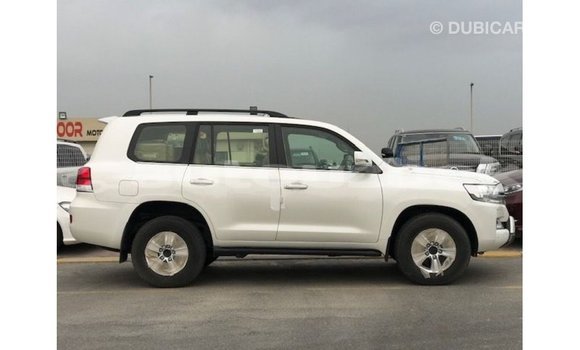 Buy Import Toyota Land Cruiser White Car in Import - Dubai in Andijon Buy Import Toyota Land Cruiser White Car in Import - Dubai in Andijon