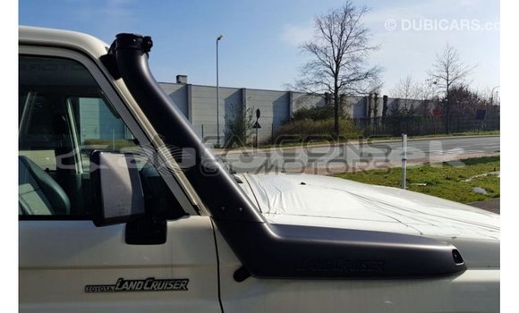 Buy Import Toyota Land Cruiser White Car in Import - Dubai in Andijon Buy Import Toyota Land Cruiser White Car in Import - Dubai in Andijon