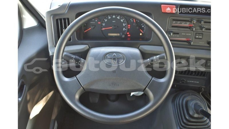 Big with watermark toyota coaster andijon import dubai 3200