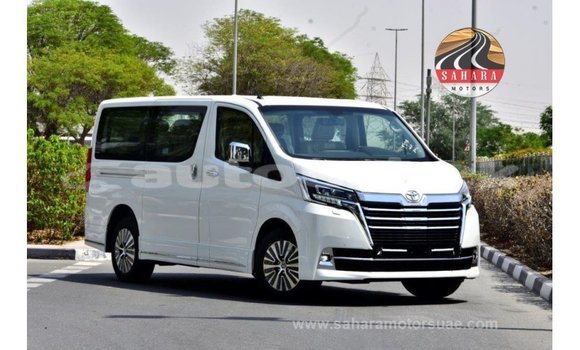 Buy Import Toyota Granvia White Car in Import - Dubai in Andijon Buy Import Toyota Granvia White Car in Import - Dubai in Andijon