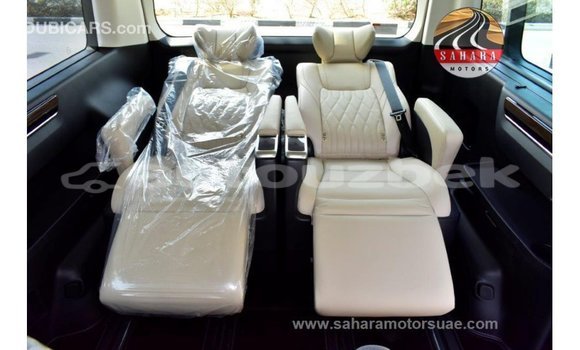 Buy Import Toyota Granvia White Car in Import - Dubai in Andijon Buy Import Toyota Granvia White Car in Import - Dubai in Andijon