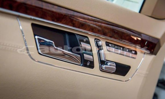 Buy Used Mercedes-Benz S-klasse White Car in Tashkent in Toskent Buy Used Mercedes-Benz S-klasse White Car in Tashkent in Toskent