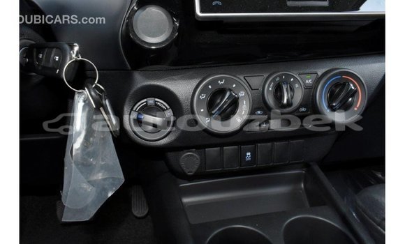 Buy Import Toyota Hilux White Car in Import - Dubai in Andijon Buy Import Toyota Hilux White Car in Import - Dubai in Andijon